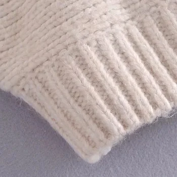 TRAF Za 2021 Veštački biser pletene džemper Ženski bež skraćene džemper sa V-izrez Ženska korejski moda dugi rukav Tople zimske dresovi