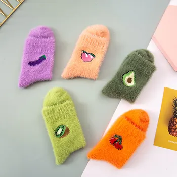 1 Par Ženskih zelene Krzneni Čarapa Jesensko-Zimske Božićne čarape Za djevojčice I žene je Nova moda Tople Čarape Od Avokada I Trešnje Patlidžan