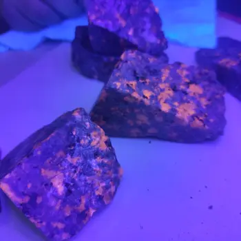 Prirodne Američki Yooperlites Vatreni Kamen Fluorescentno Kamen Energetske Uzorke Reiki Akvarij Pribor Za Kućne dekoracije sobe dragulji